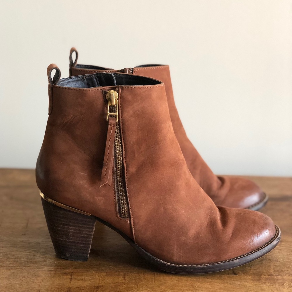 Steven Madden Cognac Wantagh Stacked Bootie